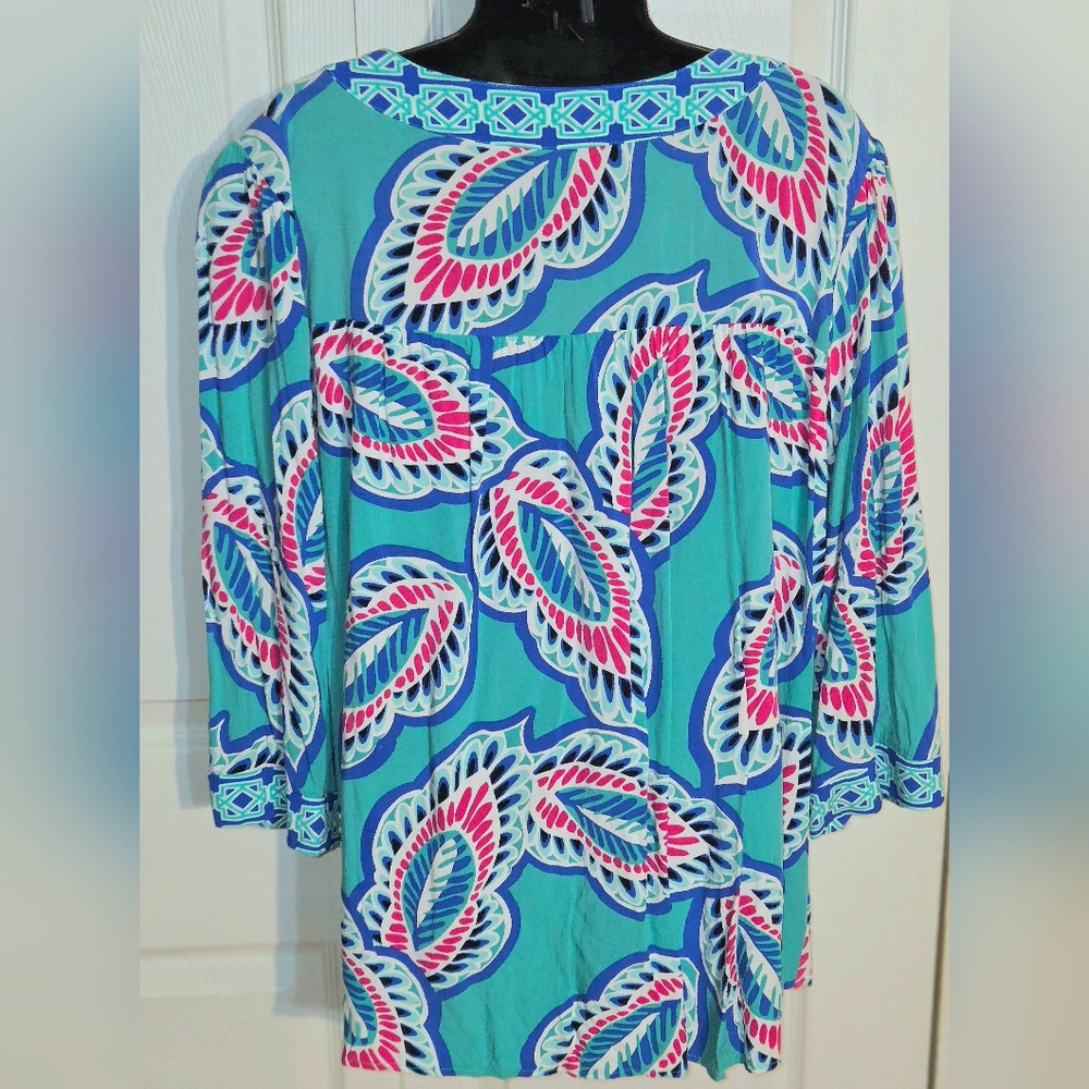 Crown & Ivy Pink and Blue Bell Sleeve Blouse Women's Plus size 2x - Picture 4 of 6